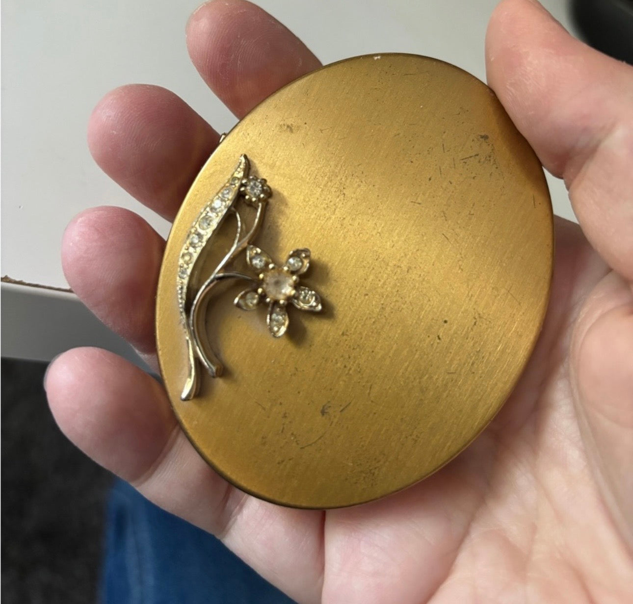 Vintage Gold Tone Jeweled Powder Compact
