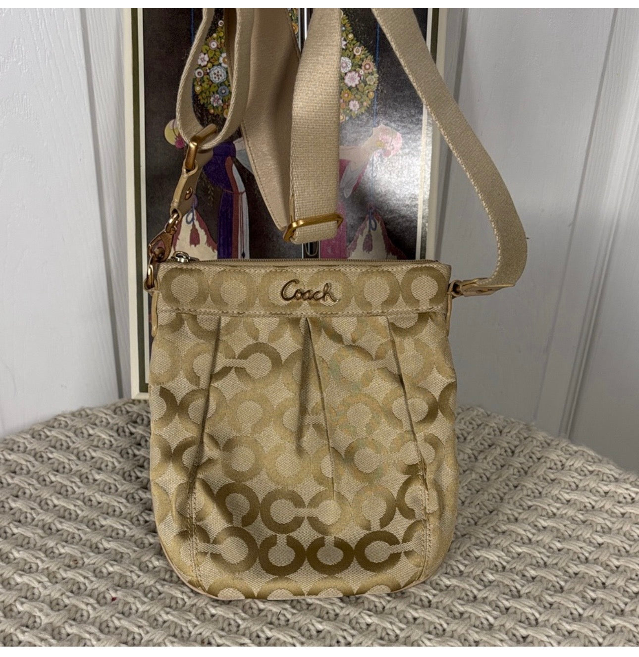 EUC Coach Parker Signature Canvas Swingpack Crossbody Bag