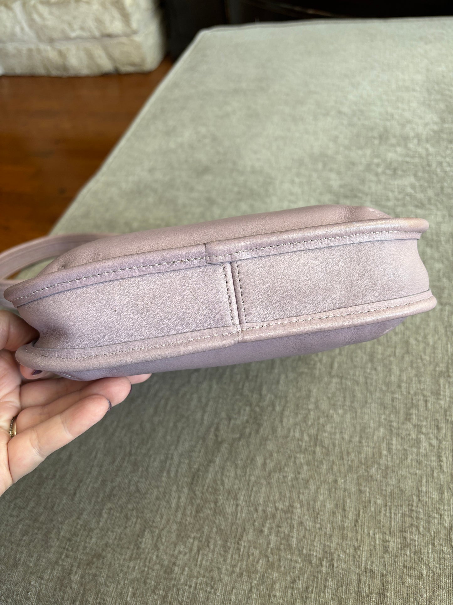 Vintage Coach Mini Ergo, Lavender