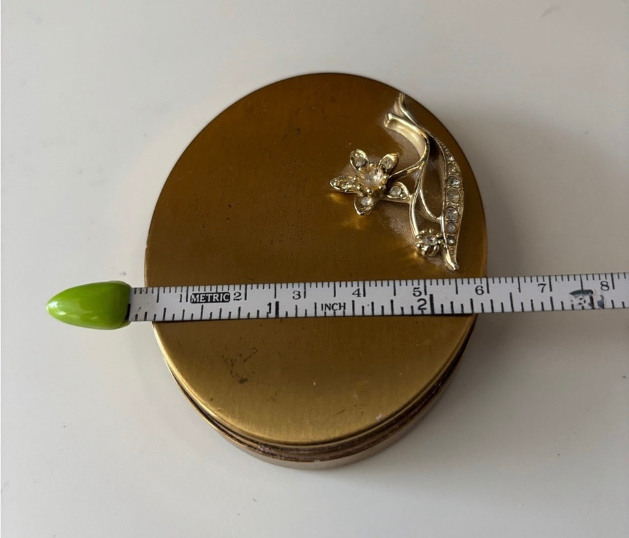 Vintage Gold Tone Jeweled Powder Compact