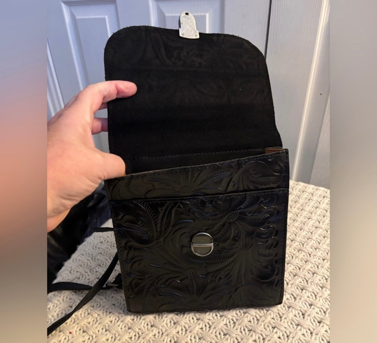 NWT Patricia Nash Andrea Crossbody with Tooled Leather