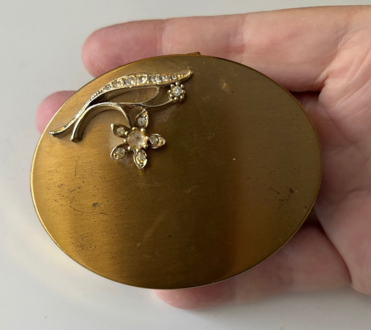 Vintage Gold Tone Jeweled Powder Compact