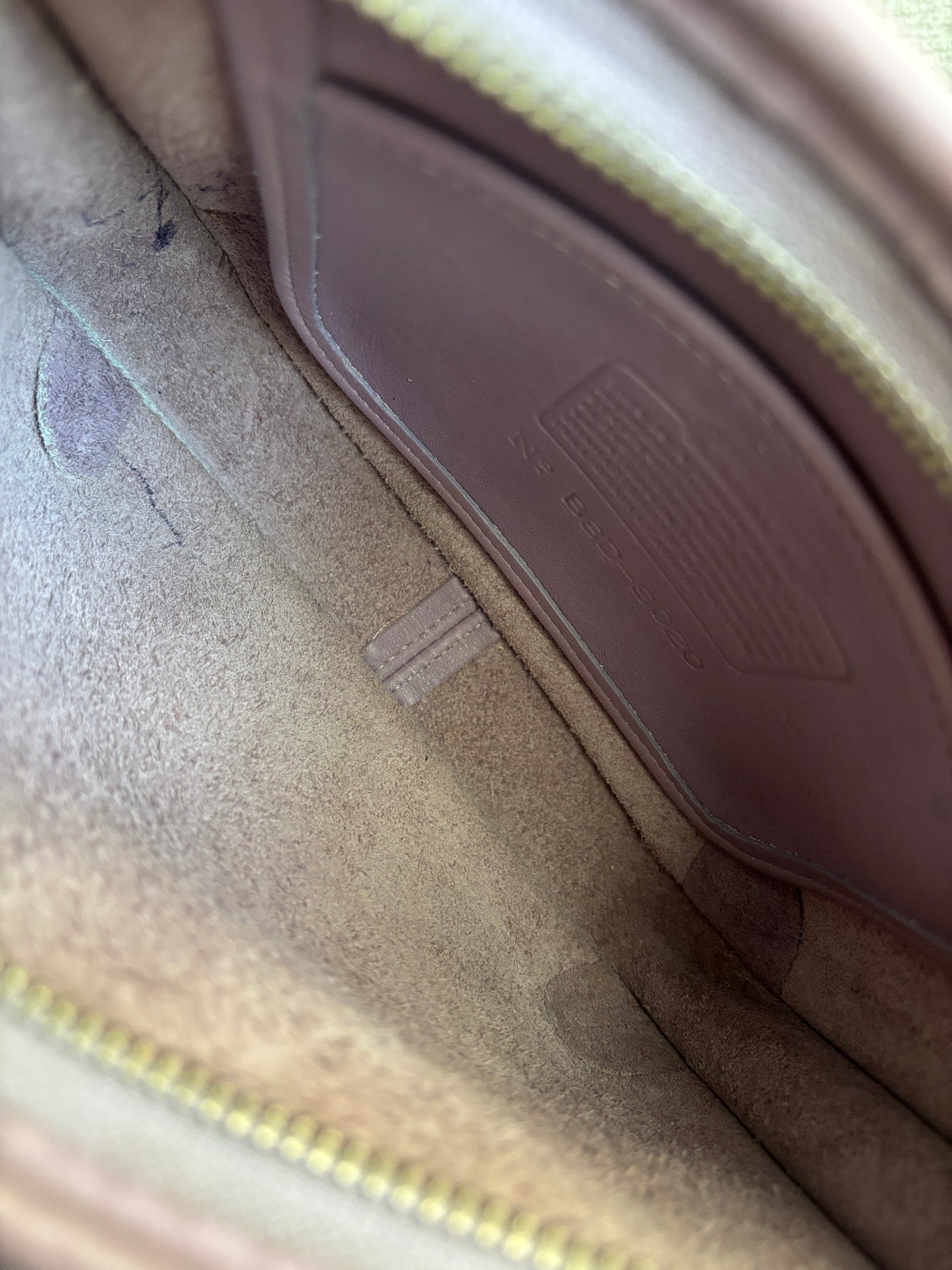 Vintage Coach Mini Ergo, Lavender