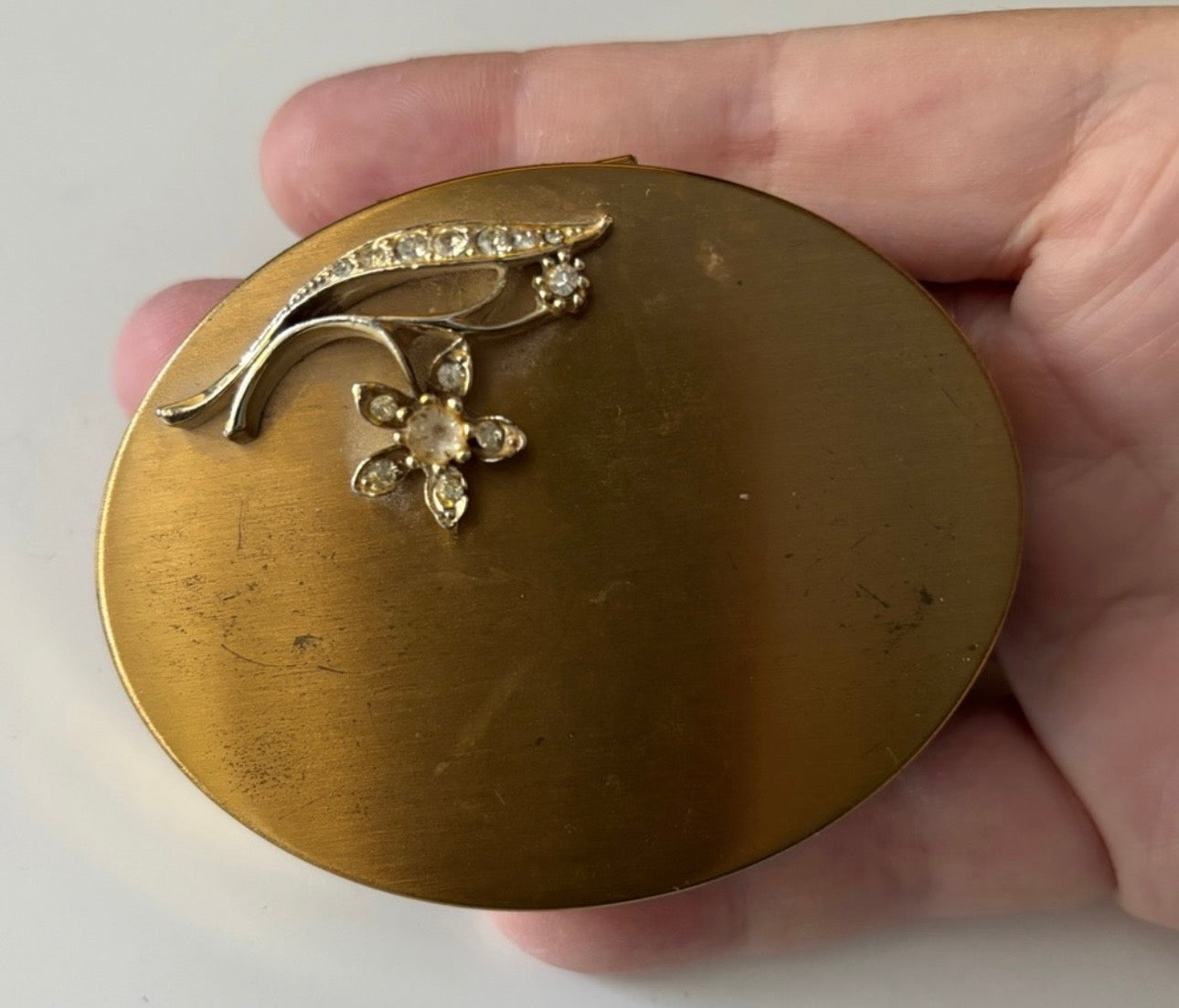 Vintage Gold Tone Jeweled Powder Compact