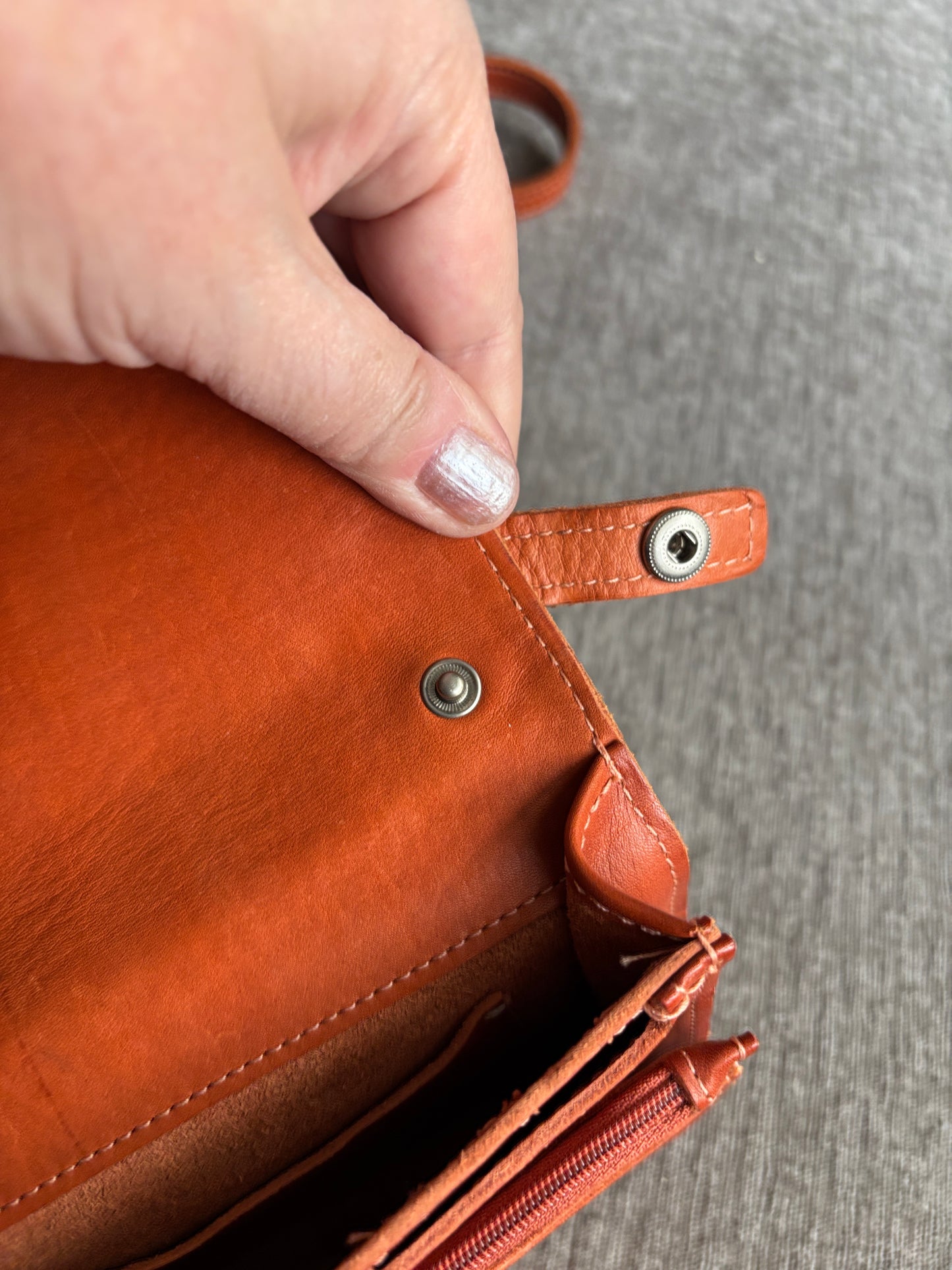 EUC Shinola Brown Leather Convertible Crossbody