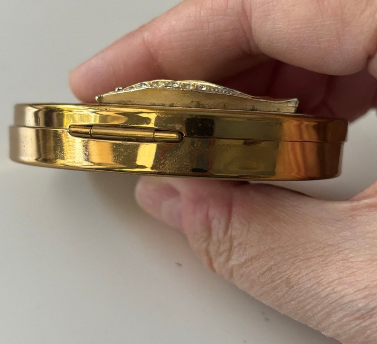 Vintage Gold Tone Jeweled Powder Compact