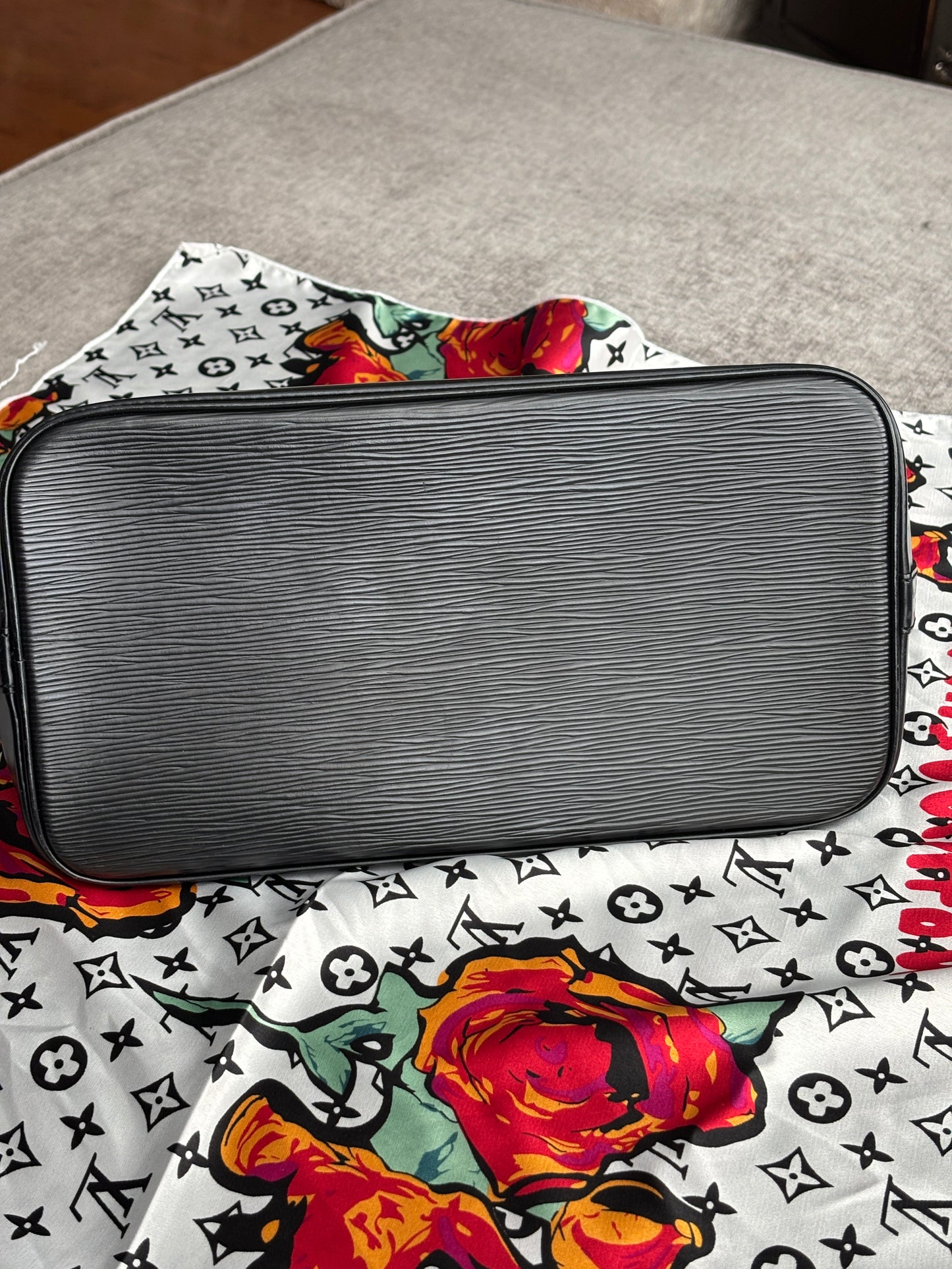 Louis Vuitton Alma Handbag in Black Epi Leather